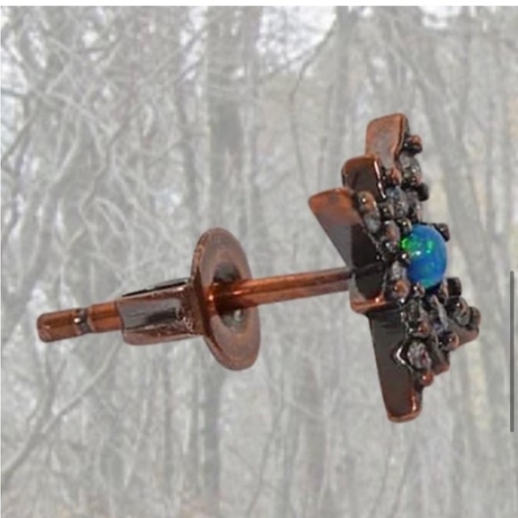 The Opal Eyes Earrings Taylor Swift - Picture 4 of 11